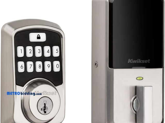 Lot 88-493723 - Kwikset 99420-001 Aura Bluetooth Programmable Keypad Door Lock Deadbolt Featuring SmartKey Security,...