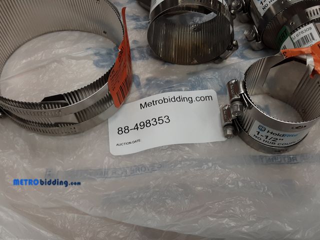 Lot 88-498353 - Assorted lot of 11 Nohub couplers