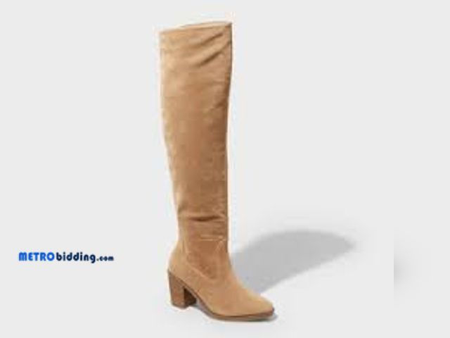 Lot 88-496733 - Women's May Over the Knee Scrunch Boots - Universal Thread Tan, Size 9 1/2