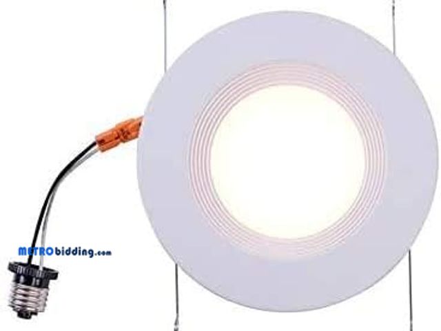 Lot 88-501558 - Utilitech 65-Watt Equivalent White Dimmable Recessed Downlight