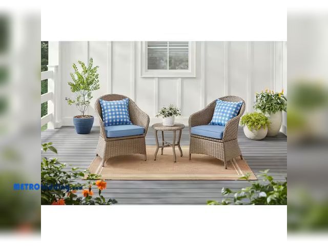 Lot 88-483587 - StyleWell
Mayberry 3-Piece Metal Outdoor Bistro Set with Lake Cushions