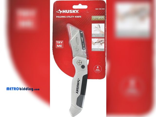 Lot 88-480102 - Husky 1001594945 Metal 3-Position Flip Folding Utility Knife with 4 Included Blades