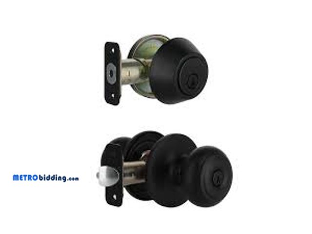 Lot 88-480037 - Defiant Hartford Matte Black Single Cylinder Combo Pack 32BGX9D1B