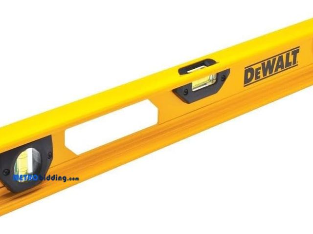 Lot 88-498970 - DEWALT DWHT42151 Premium 24 inch I-Beam Level