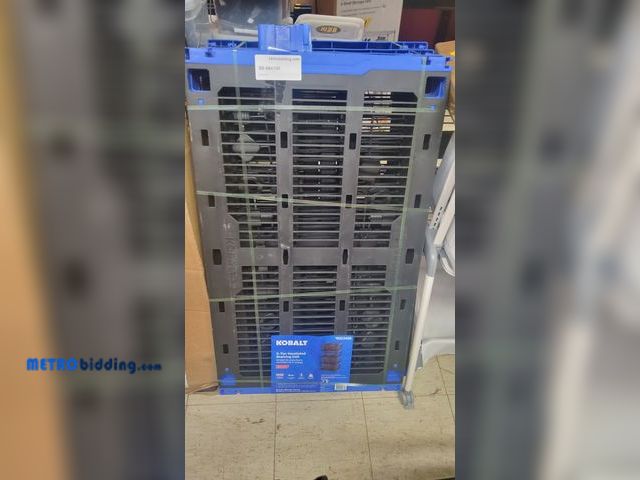 Lot 88-484396 - Kobalt 5-tier ventilated Shelving unit, has a broken piece, check picture