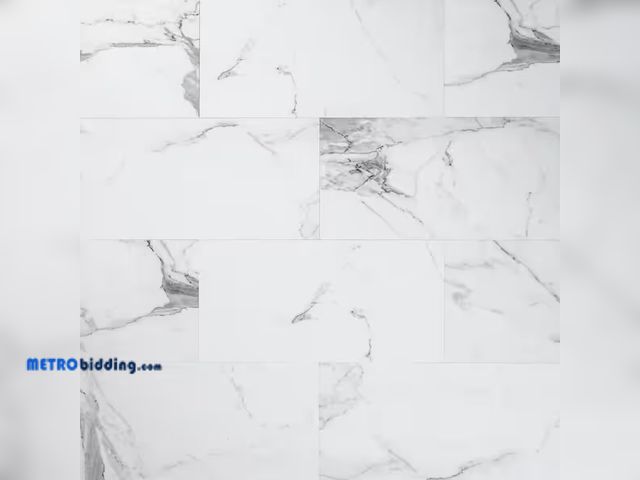 Lot 88-491594 - Lot of (135.66 sq. Ft) Geldrich 12 MIL x 12 in. W x 24 in. L Waterproof Click Lock Vinyl Plank Floor...