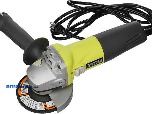 Lot 88-493710 - RYOBI AG4031G 4-1/2" 5.5-Amp Angle Grinder