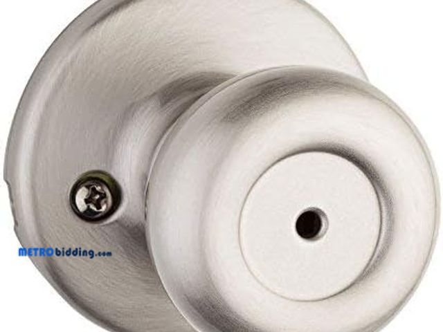 Lot 88-498378 - Kwikset Tylo Interior Privacy Door Knob with Lock, Door Handle For Bathroom and Bedroom, Satin Nicke...