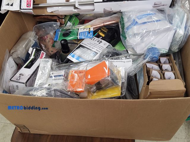 Lot 88-482913 - Lot of miscellaneous items