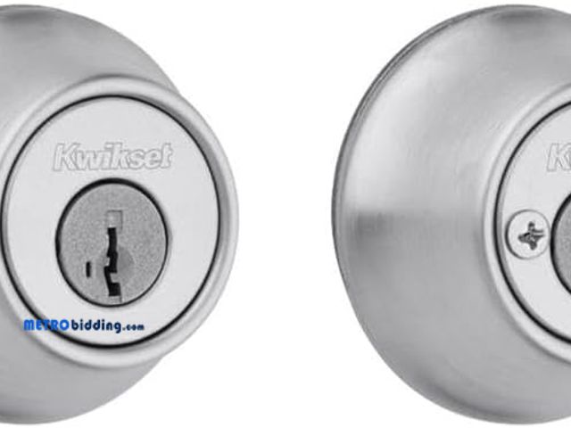 Lot 88-480742 - Kwikset SmartKey Security Satin Chrome Metal Double Cylinder Deadbolt