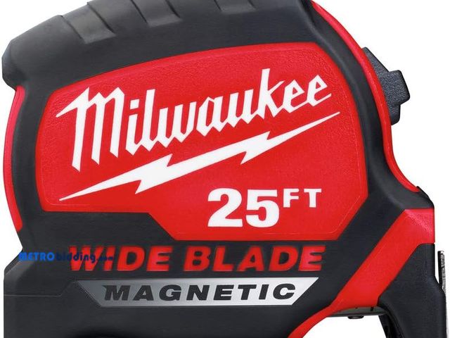 Lot 88-493919 - Milwaukee 25' Magnetic Wide Blade Tape Measure, USED
