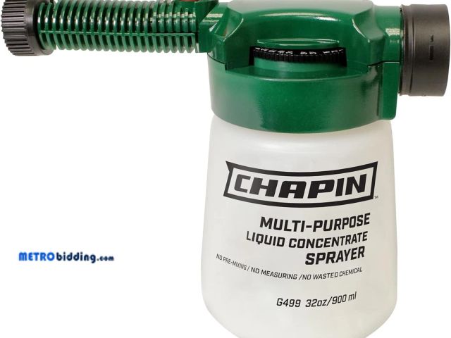 Lot 88-498298 - Adjustable Hose End Sprayer 32 OZ Green Polyethylene Garden Watering Tool