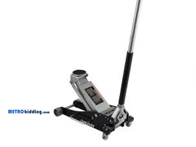 Lot 88-481292 - Husky 3-Ton Aluminum/Steel Floor Jack HPL4751