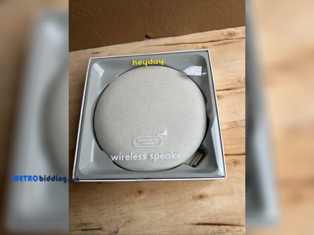 Lot 88-494264 - Heyday Round Lightweight Wireless Bluetooth Speaker 16H Playtime 33Ft Range