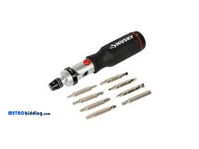Lot 88-493987 - Husky Ratcheting Pivot Head Screwdriver (16-Piece)