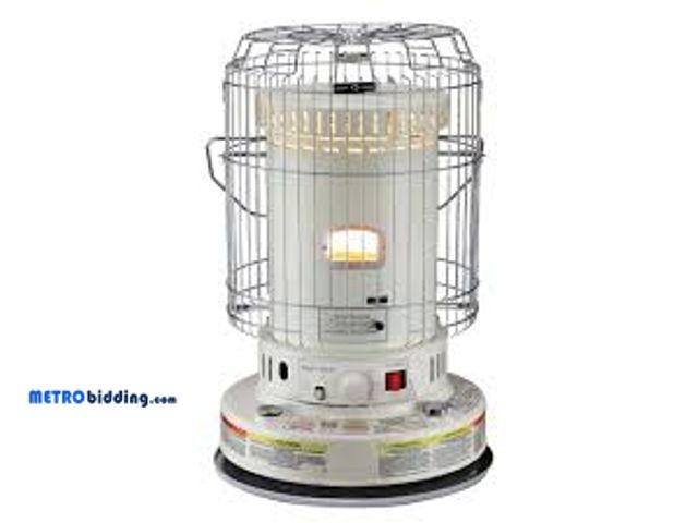 Lot 88-481083 - DuraHeat Portable Convection Kerosene Heater Provides 23,800 Btu's of Warmth DH2304S