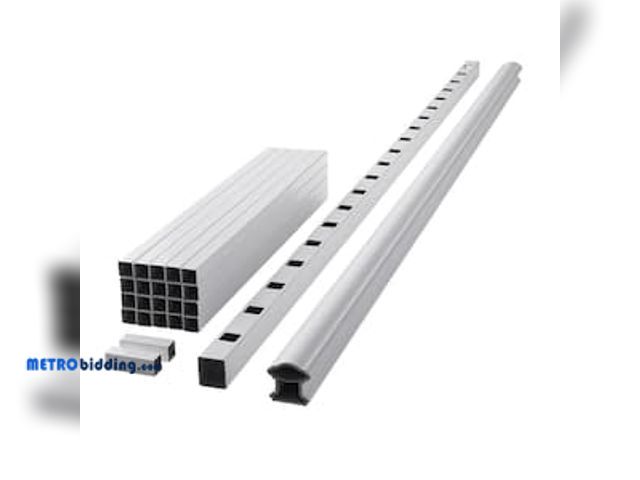 Lot 88-491573 - Fiberon ArmorGuard Deluxe 70 in. White Composite Rail Kit SEC19 DW 6KD