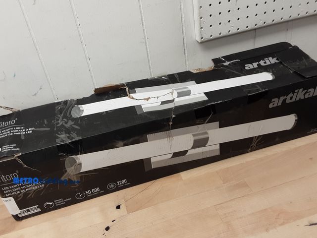 Lot 88-508605 - Artika Vitoro LED Vanity Light Chrome
No. VAN-VI-CRJ