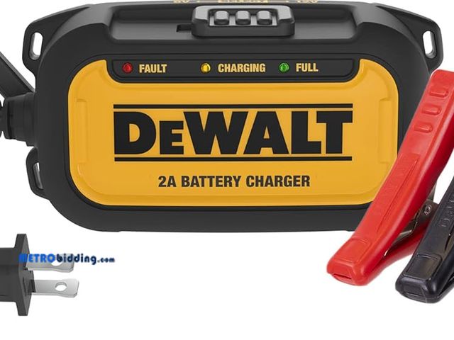 Lot 88-480053 - DEWALT DXAEC2 DXAEC2 Professional 2-Amp Automotive Battery Charger and Maintainer