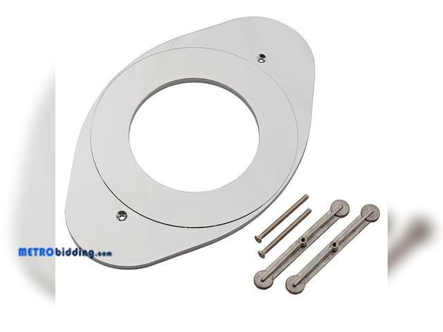 Lot 88-495473 - Everbilt Tub and Shower Smitty Remodeling Plate in Chrome 865370