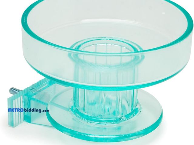 Lot 88-497595 - Lixit Quick Lock Bird Cage Bath for Lovebirds, Canaries, Finches, Parakeets, and Cockatiels and Othe...
