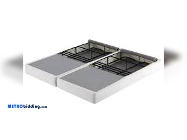 Lot 88-492724 - Zinus King-Split 7.5 in. Profile White Metal Box Spring