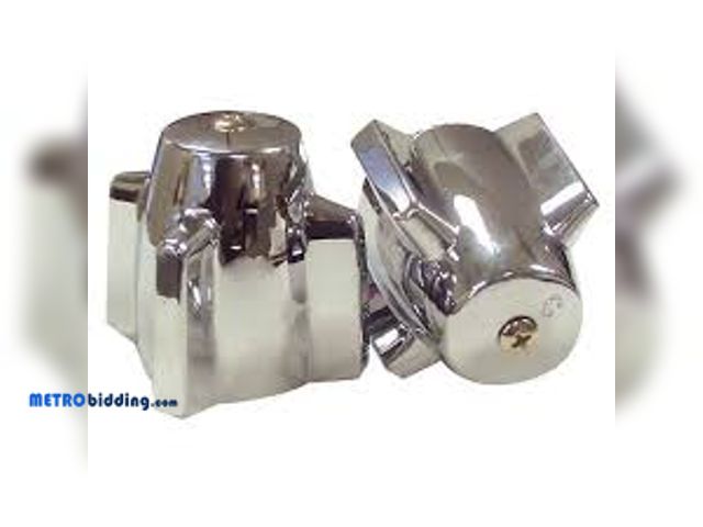 Lot 88-481200 - Everbilt Pair of Faucet Handle Replacements in Chrome Finish for Central Brass 37533