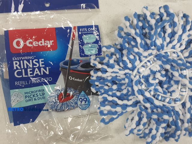 Lot 88-484557 - O-Cedar rinse clean refill
