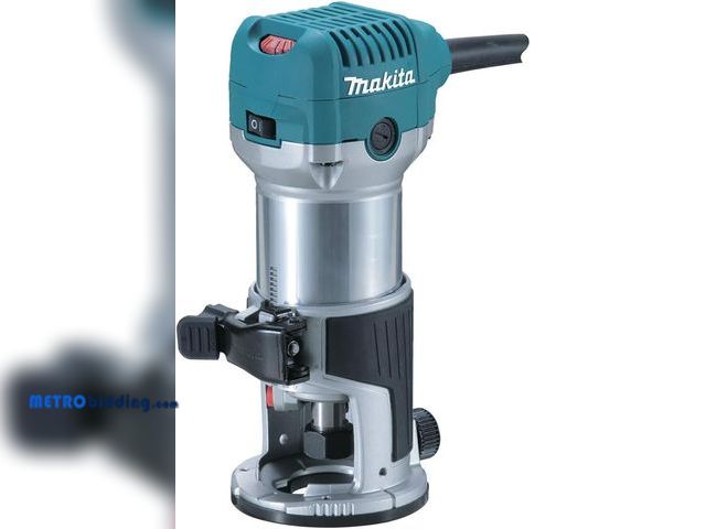 Lot 88-493999 - Makita RT0701C 1-1/4 HP Compact Router