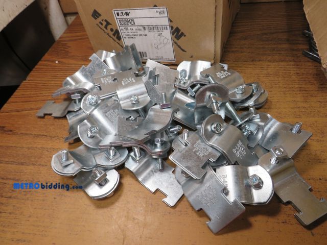 Lot 88-501445 - (Lot of 39) Eaton B2003PAZN Zinc Plated Steel 2-Piece EMT 1" Conduit Clamp