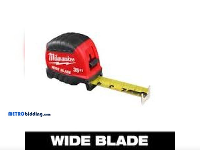 Lot 88-480093 - Milwaukee 35 ft. Wide Blade Tape Measure With 18 ft. Reach 48