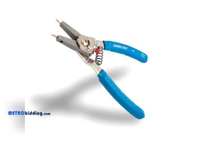 Lot 88-491742 - Channellock 8 in. Retaining Snap Ring Pliers 927