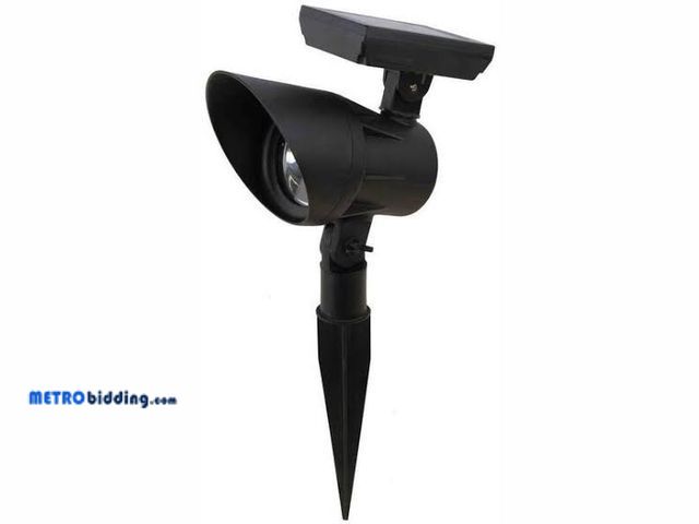 Lot 88-482504 - Solar Black Outdoor Integrated LED 3000K Warm White 15 Lumens Landscape Spot Light