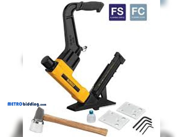 Lot 88-493603 - DEWALT 2-in-1 Pneumatic 15.5-Gauge and 16-Gauge Flooring Tool DWFP12569