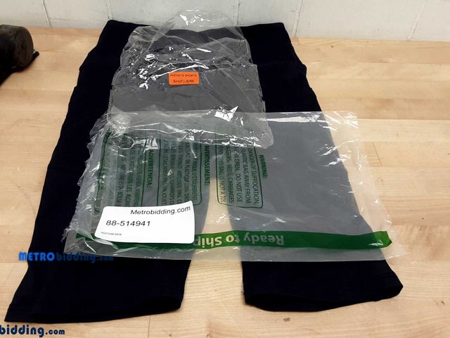 Lot 88-514941 - Dark Blue Pocket Shorts, Size S-M