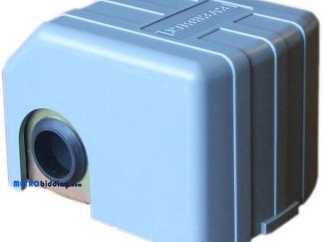 Lot 88-482331 - Everbilt 30/50 Pressure Switch for Well Pumps