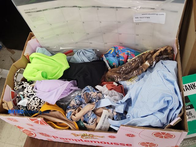 Lot 88-482914 - Lot of miscellaneous items