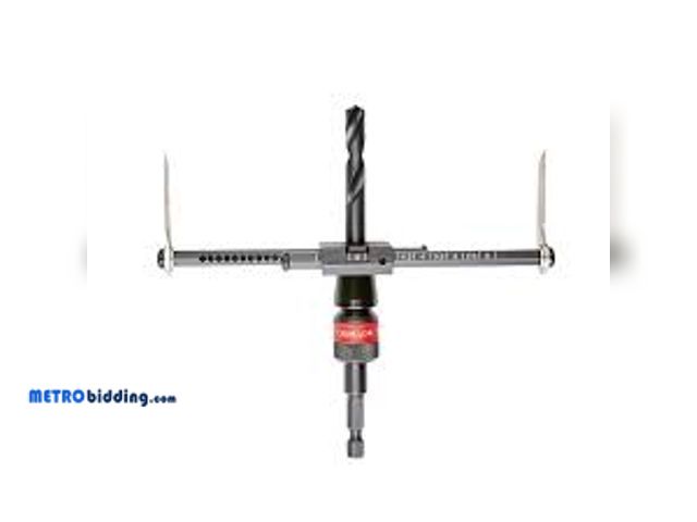 Lot 88-480217 - Milwaukee 2 in. to 7 in. Black Oxide Adjustable Hole Saw Cutter 49-56-0320