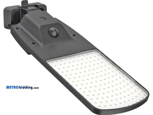 Lot 88-494325 - Sol-R-Brite Solar Area Light 5000 Lumens Motion-Activated LED Outdoor Black