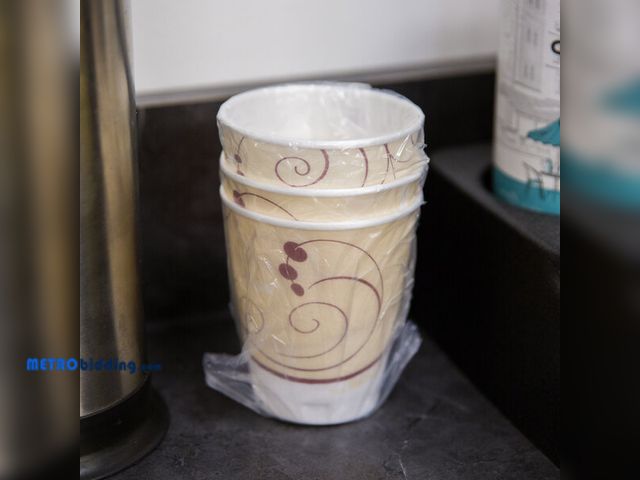 Lot 88-485594 - Trophy Plus Hotel and Motel 9 oz. Individually Wrapped Dual Temp Foam Cups - 900/Case, MSRP:$263.00