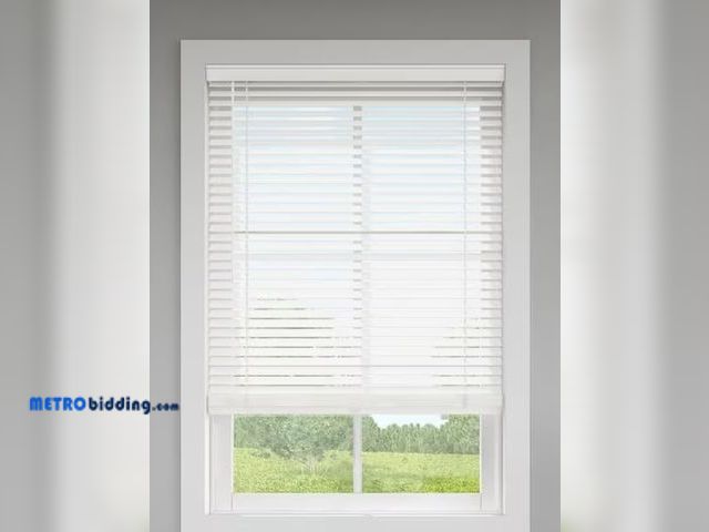 Lot 88-481384 - Project Source 1 Inch 34" x 64" Cordless Vinyl Mini Blinds White Light Filtering
