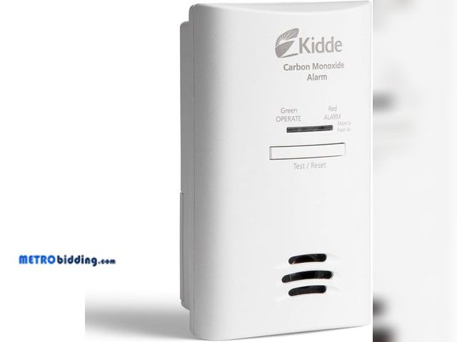 Lot 88-498383 - Kidde Carbon Monoxide Detector, Plug In Wall with AA Battery Backup, Test-Hush Button
