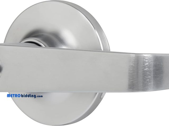 Lot 88-482611 - BRINKS Commercial -  Light Duty Keyed Door Entry Lever, Satin Chrome Finish - Meets ANSI Grade 2 Sta...