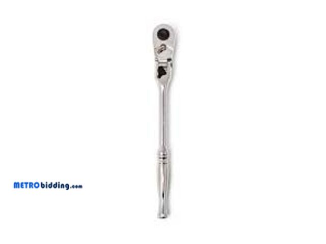 Lot 88-480213 - Husky 3/8 in. Drive 100-Position Chrome Locking Flex-Head Ratchet