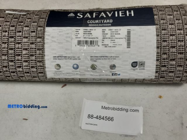 Lot 88-484566 - Indoor / outdoor carpet runner
2 x 6ft 7in
Beige