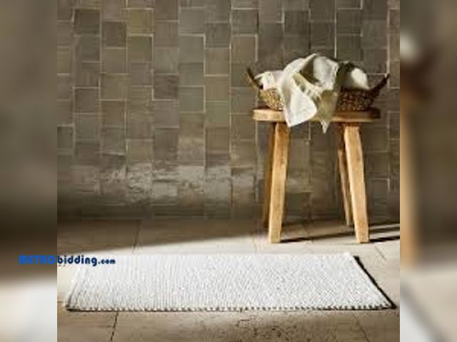 Lot 88-494998 - 21"x34" Textured Bath Rug White - Casaluna