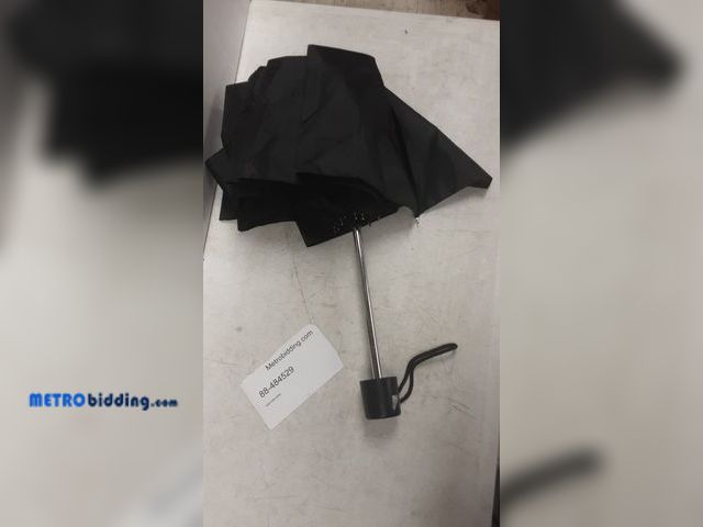 Lot 88-484529 - Totes Black folding umbrella