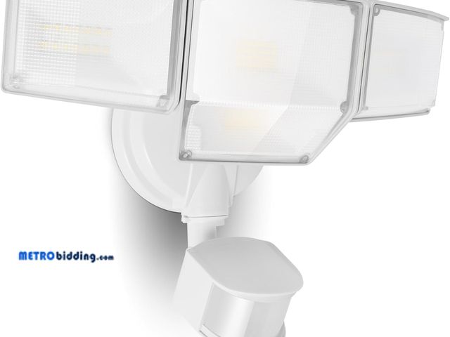 Lot 88-497408 - LUTEC 80W 9000LM LED Security Light Motion Sensor Outdoor Lights, 4 Head LED Flood Lights Outdoor 50...