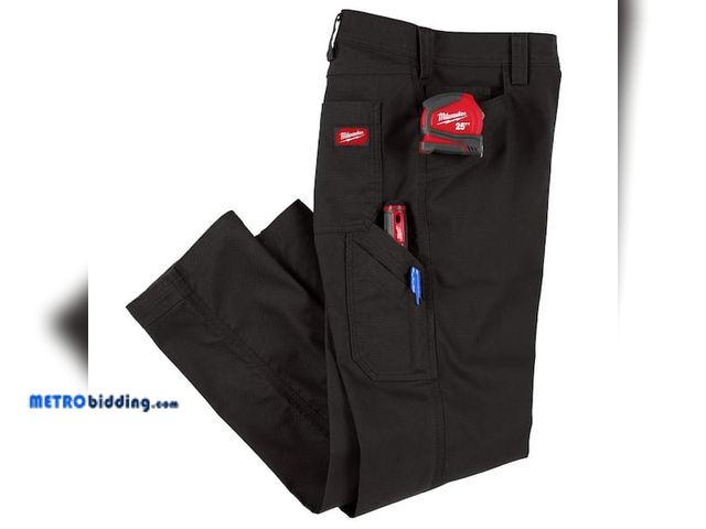 Lot 88-491796 - Milwaukee Men's 32 in. x 32 in. Black Cotton/Polyester Work Pants with 7 Pockets