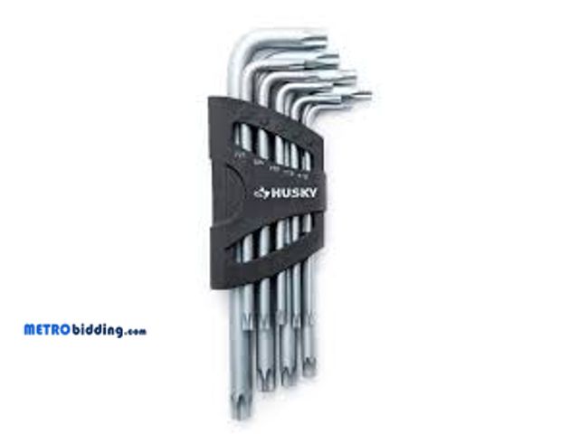 Lot 88-480211 - Husky Magnetic Tamperproof TORX L- Key Set (9-Piece)